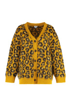 Load image into Gallery viewer, Cardigan in mixed wool and mohair
