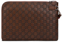 Carica l'immagine nel visualizzatore di Gallery, Borsa Pouch GG Emblem in pelle
