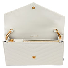 Carica l'immagine nel visualizzatore di Gallery, Pochette envelope con catena cassandre
