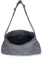 Load image into Gallery viewer, Shoulder bag Day in woven leather
