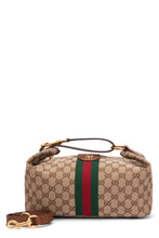 Carica l'immagine nel visualizzatore di Gallery, Borsa a mano Gucci Vanity in tessuto GG
