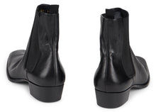 Load image into Gallery viewer, Chelsea boots in leather

