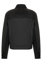 Carica l'immagine nel visualizzatore di Gallery, Giacca in pelle con dettaglio intrecciato
