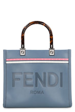 Carica l'immagine nel visualizzatore di Gallery, Borsa shopping Sunshine small in pelle
