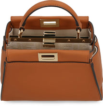 Carica l'immagine nel visualizzatore di Gallery, Borsa Peekaboo mini in pelle
