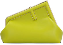 Carica l'immagine nel visualizzatore di Gallery, Clutch Fendi First in pelle
