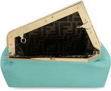 Carica l'immagine nel visualizzatore di Gallery, Clutch Fendi First in pelle
