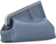 Carica l'immagine nel visualizzatore di Gallery, Clutch Fendi First in pelle

