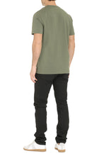 Carica l'immagine nel visualizzatore di Gallery, Moncler Born to Protect - T-shirt oversize con logo

