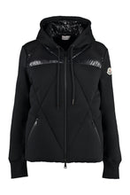 Carica l'immagine nel visualizzatore di Gallery, Felpa full-zip con pannello frontale imbottito
