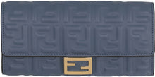 Carica l'immagine nel visualizzatore di Gallery, Wallet on chain Baguette in pelle
