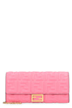Carica l'immagine nel visualizzatore di Gallery, Wallet on chain Baguette in pelle
