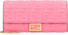 Carica l'immagine nel visualizzatore di Gallery, Wallet on chain Baguette in pelle

