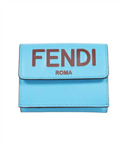 Carica l'immagine nel visualizzatore di Gallery, Portafoglio tri-fold in pelle

