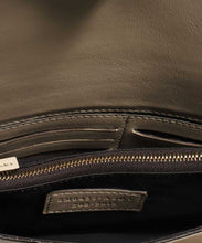 Carica l'immagine nel visualizzatore di Gallery, Wallet on chain Kan U in pelle
