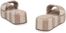 Carica l'immagine nel visualizzatore di Gallery, Slides Fendi Sunshine
