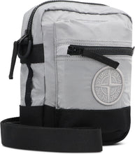 Carica l'immagine nel visualizzatore di Gallery, Laptop case in nylon con logo
