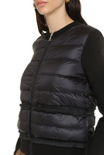 Carica l'immagine nel visualizzatore di Gallery, Gilet imbottito con chiusura a zip
