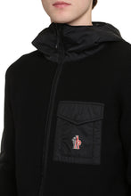 Carica l'immagine nel visualizzatore di Gallery, Maglione con zip e cappuccio
