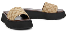 Carica l'immagine nel visualizzatore di Gallery, Slippers in tela
