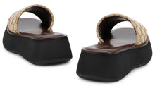 Carica l'immagine nel visualizzatore di Gallery, Slippers in tela
