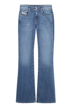 Carica l'immagine nel visualizzatore di Gallery, Jeans bootcut 1969 D-Ebbey
