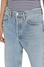 Load image into Gallery viewer, 90's cropped jeans
