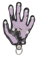 Carica l'immagine nel visualizzatore di Gallery, Portachiavi Hand in pelle
