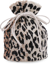 Carica l'immagine nel visualizzatore di Gallery, Pouch con chiusura a coulisse
