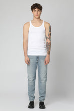 Carica l'immagine nel visualizzatore di Gallery, Jeans tapered fit Curtis
