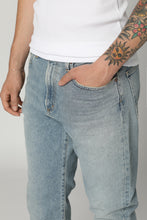 Carica l'immagine nel visualizzatore di Gallery, Jeans tapered fit Curtis
