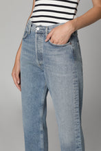 Load image into Gallery viewer, Fran straight leg jeans
