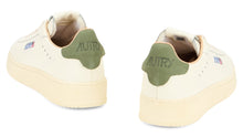 Carica l'immagine nel visualizzatore di Gallery, Sneakers basse
