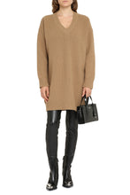 Carica l'immagine nel visualizzatore di Gallery, Maglione oversize Alfeo in lana vergine
