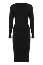 Load image into Gallery viewer, I wear a ribbed sweater with a pocket.
