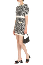 Carica l&#39;immagine nel visualizzatore di Gallery, Abito in crêpe
