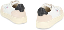Carica l'immagine nel visualizzatore di Gallery, Sneakers low-top Medalist in pelle
