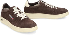 Load image into Gallery viewer, Medalist suede low-top sneakers
