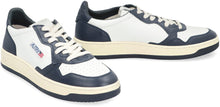 Carica l'immagine nel visualizzatore di Gallery, Sneakers low-top Medalist in pelle
