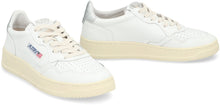 Carica l'immagine nel visualizzatore di Gallery, Sneakers low-top Medalist in pelle
