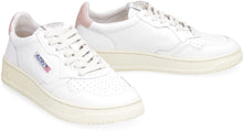 Carica l'immagine nel visualizzatore di Gallery, Sneakers low-top Medalist in pelle
