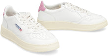 Carica l'immagine nel visualizzatore di Gallery, Sneakers low-top Medalist in pelle
