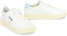 Carica l'immagine nel visualizzatore di Gallery, Sneakers low-top Medalist in pelle
