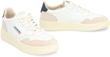 Carica l'immagine nel visualizzatore di Gallery, Sneakers low-top Medalist in pelle
