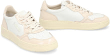 Carica l'immagine nel visualizzatore di Gallery, Sneakers low-top Medalist in pelle
