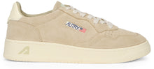Carica l'immagine nel visualizzatore di Gallery, Sneakers low-top in pelle scamosciata
