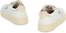 Carica l'immagine nel visualizzatore di Gallery, Sneakers low-top Medalist
