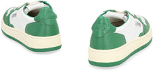 Load image into Gallery viewer, Medalist low-top sneakers
