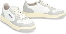 Carica l'immagine nel visualizzatore di Gallery, Sneakers low-top Medalist
