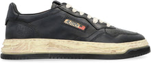 Carica l'immagine nel visualizzatore di Gallery, Autry x Maison Mihara Yasuhiro General Scale - Sneakers low-top Medalist in pelle
